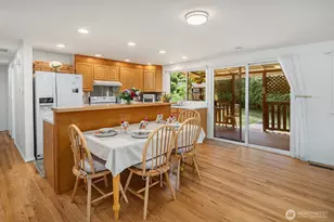 12415 NE 112th St, Kirkland, WA 98033 - Photo 10