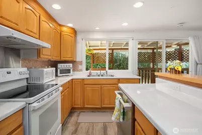 12415 NE 112th Street, Kirkland, WA 98033 - Photo 6
