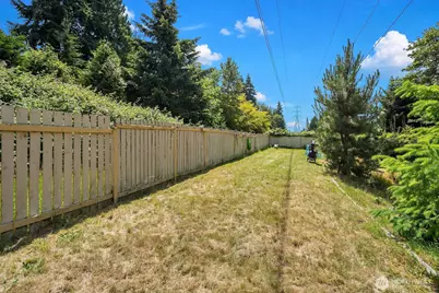 12415 NE 112th Street, Kirkland, WA 98033 - Photo 32