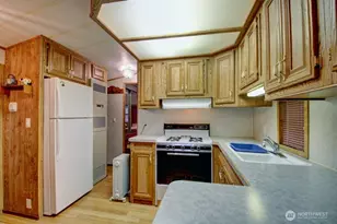 243 Schinn Canyon Ct, Deming, WA 98244 - Photo 12