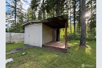 8595 Golden Valley Drive, Maple Falls, WA 98266 - Photo 24