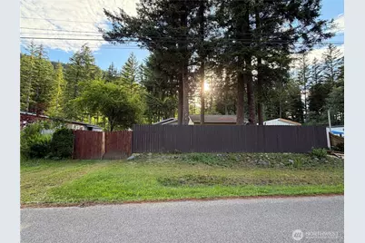8595 Golden Valley Drive, Maple Falls, WA 98266 - Photo 26