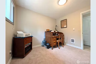 9428 Pacific Avenue SE, Olympia, WA 98513 - Photo 22