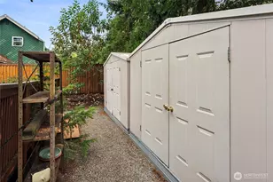 8201 179th Ave E, Bonney Lake, WA 98391 - Photo 30