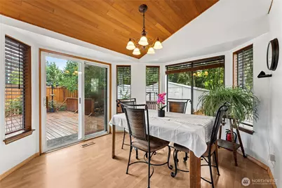 8201 179th Avenue E, Bonney Lake, WA 98391 - Photo 10