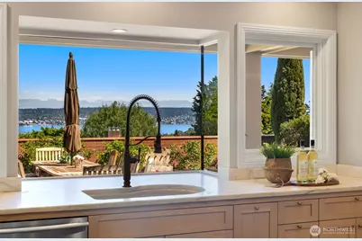 7044 50th Avenue NE, Seattle, WA 98115 - Photo 16