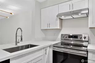 1300 W Boston St, Seattle, WA 98119 - Photo 6