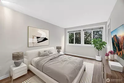 1300 W Boston Street #13, Seattle, WA 98119 - Photo 12