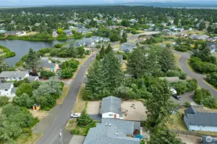 241 S Razor Clam Dr SW, Ocean Shores, WA 98569 - Photo 30
