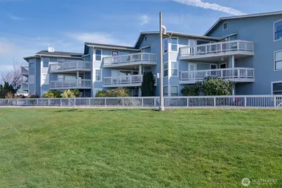 651 SE Bayshore Drive #B304, Oak Harbor, WA 98277 - Photo 20