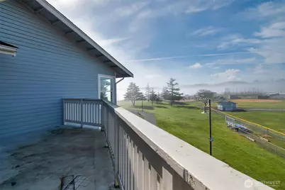 651 SE Bayshore Drive #B304, Oak Harbor, WA 98277 - Photo 16