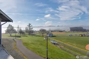 651 SE Bayshore Dr, Oak Harbor, WA 98277 - Photo 18