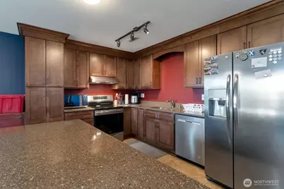 651 SE Bayshore Drive #B304, Oak Harbor, WA 98277 - Photo 4