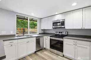 6983 Sunset Ave NE, Bremerton, WA 98311 - Photo 10