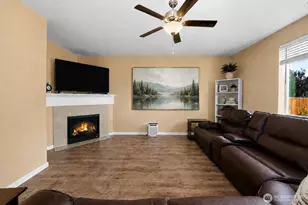 516 Petersen Dr E, Enumclaw, WA 98022 - Photo 8