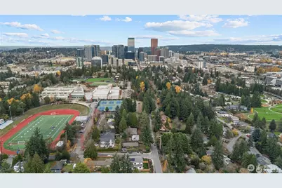 10789 SE 10th Street, Bellevue, WA 98004 - Photo 24