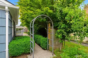 803 Bonney Ave, Sumner, WA 98390 - Photo 20