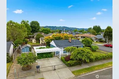803 Bonney Avenue, Sumner, WA 98390 - Photo 2