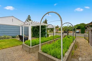 803 Bonney Ave, Sumner, WA 98390 - Photo 32
