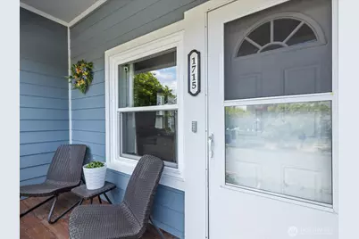 1715 26th Avenue S, Seattle, WA 98144 - Photo 8