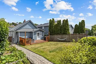 1715 26th Ave S, Seattle, WA 98144 - Photo 2