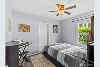 1715 26th Avenue S, Seattle, WA 98144 - Photo 18