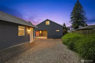 2821 G Dr, Washougal, WA 98671 - Photo 2
