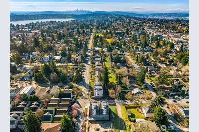 634 N 92nd Street, Seattle, WA 98103 - Photo 26