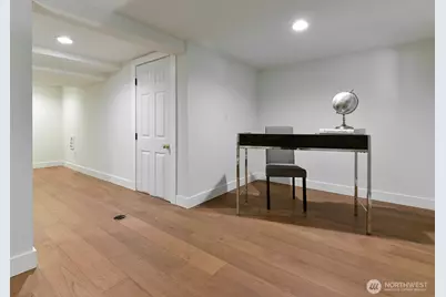 8529 29th Avenue NW, Seattle, WA 98117 - Photo 24