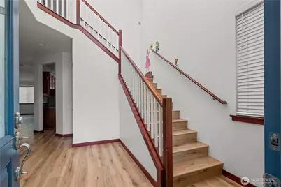 18410 42nd Avenue SE, Bothell, WA 98012 - Photo 2