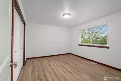 18410 42nd Avenue SE, Bothell, WA 98012 - Photo 6