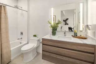 10232 NE 10th St, Bellevue, WA 98004 - Photo 14