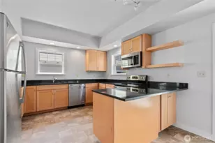 4017 Corliss Ave N, Seattle, WA 98103 - Photo 18