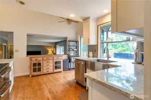 13936 SE 158th St, Renton, WA 98058 - Photo 10