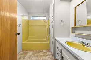 9314 Canyon Rd, Puyallup, WA 98371 - Photo 16