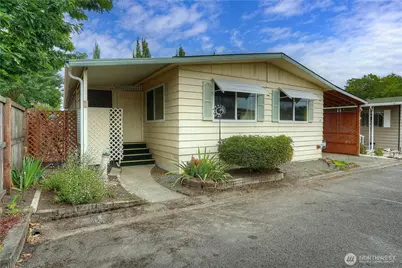 1402 22nd Street NE #15, Auburn, WA 98002 - Photo 2