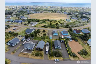 425 N Portal Loop SW, Ocean Shores, WA 98569 - Photo 4