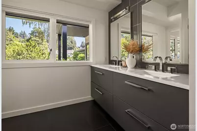 3517 43rd Avenue NE, Seattle, WA 98105 - Photo 24