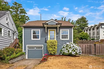 4456 46th Avenue SW, Seattle, WA 98116 - Photo 2