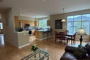 6748 161st Ave SE, Bellevue, WA 98006 - Photo 8