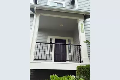 6748 161st Avenue SE #A, Bellevue, WA 98006 - Photo 2