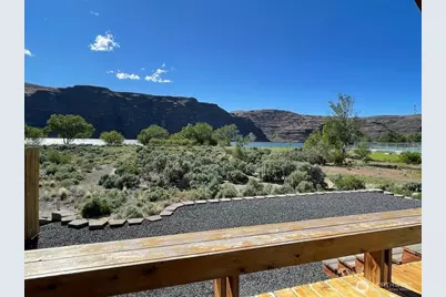 928 River Drive SW, Quincy, WA 98848 - Photo 2