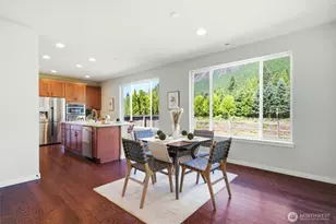 938 NE 4th, North Bend, WA 98045 - Photo 4