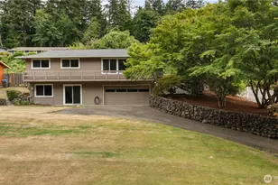 1917 Higgins Rd SE, Port Orchard, WA 98366 - Photo 2
