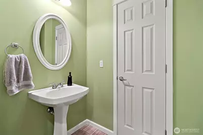 10700 SE 260th Street #M102, Kent, WA 98030 - Photo 6