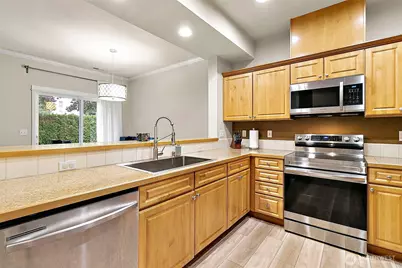 10700 SE 260th Street #M102, Kent, WA 98030 - Photo 8