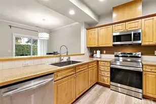 10700 SE 260th St, Kent, WA 98030 - Photo 8
