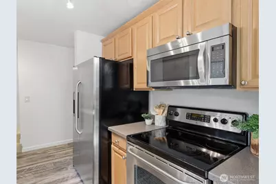 8851 166th Avenue NE #D302, Redmond, WA 98052 - Photo 8