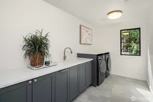 12416 NE 72nd St, Kirkland, WA 98033 - Photo 28