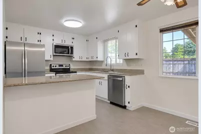 2401 S 62nd Street, Tacoma, WA 98409 - Photo 6
